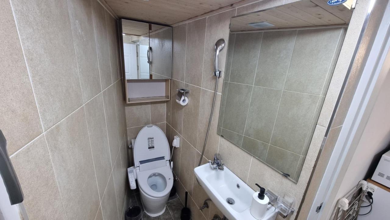 #201 Seoul Station, Syun's Nest 쾌적한 숙소, 편리한 숙소 - B&B Seul