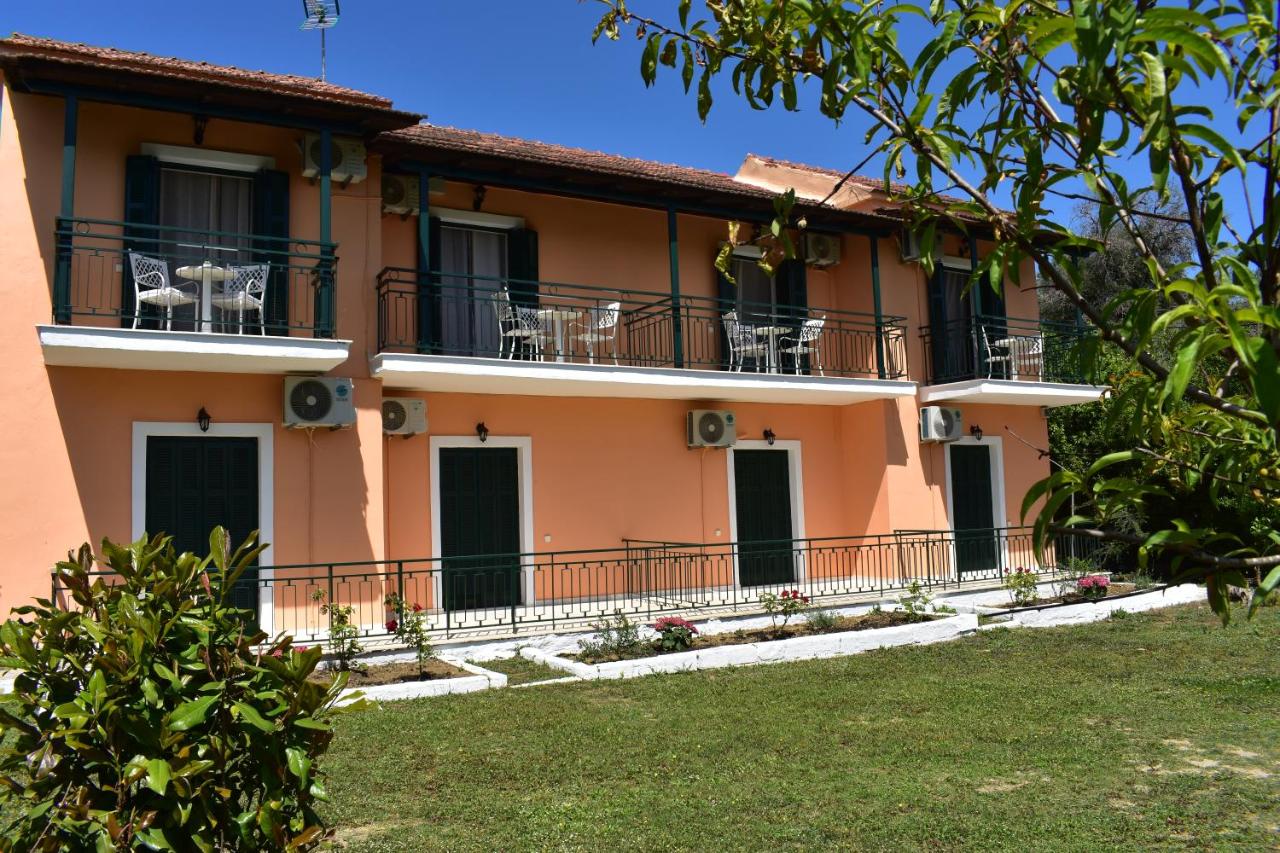 Yannakis Apartments - B&B