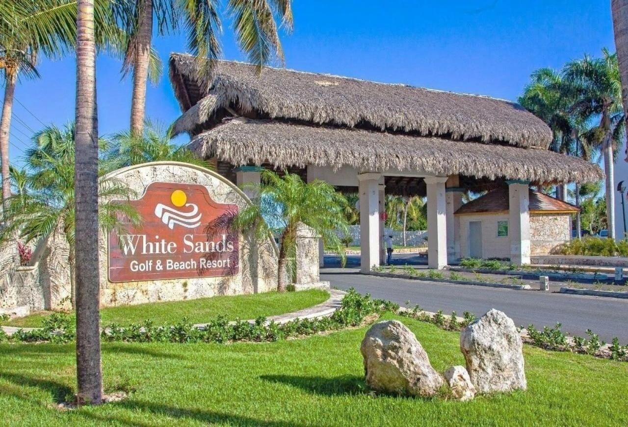 Tranquil 3 Bedroom Apartment - Pool & Private Beach Access - B&B Punta Cana