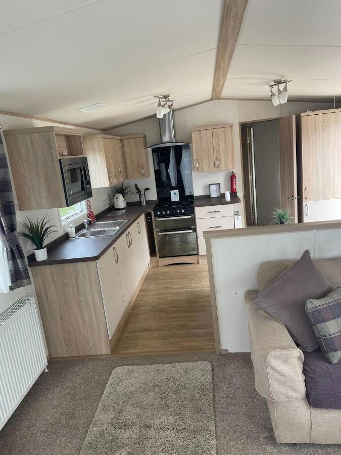 Blenheim Hot Tub Lodge - Ferienwohnung