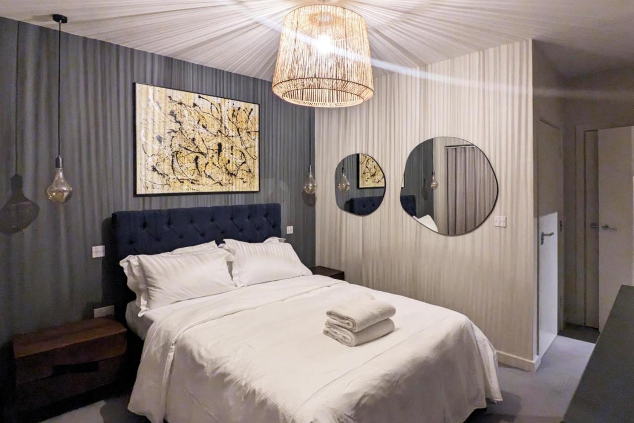 Madison Hill - Clapham Park 1 - 2 Bedroom Penthouse - Bed and Breakfast Londen