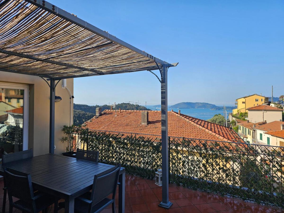 La Terrazza sul Golfo dei Poeti con vista mare - B&B