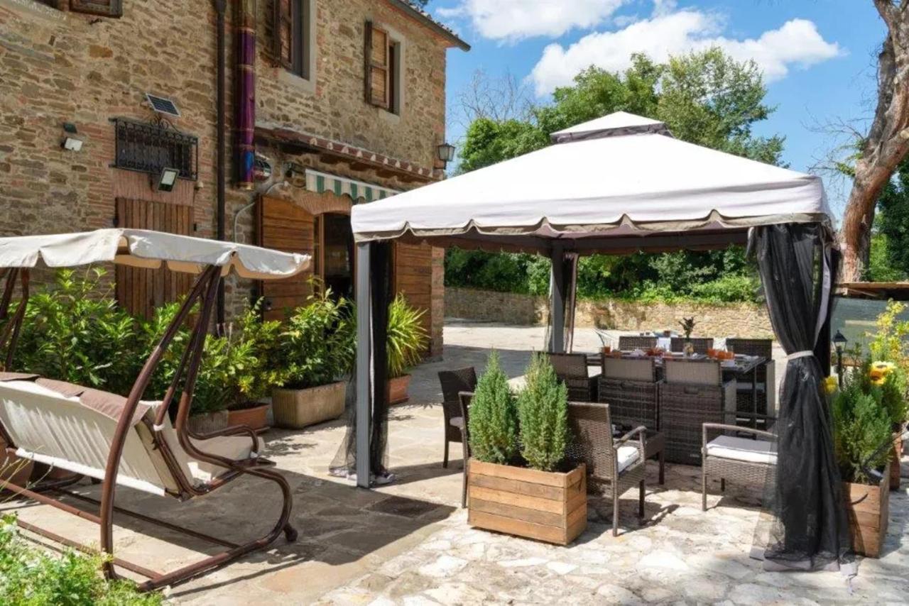 Charming Villa in Arezzo with Private Pool and Garden - B&B Arezzo