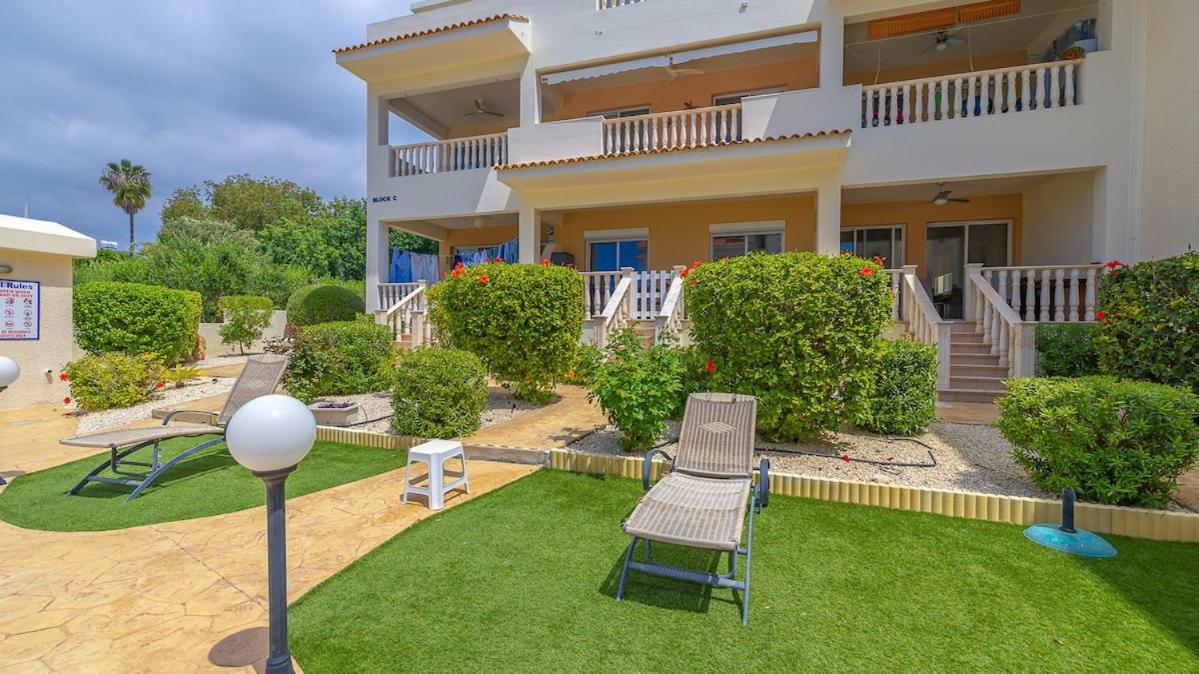 Michelle Apartment - Bed and Breakfast Kissonerga
