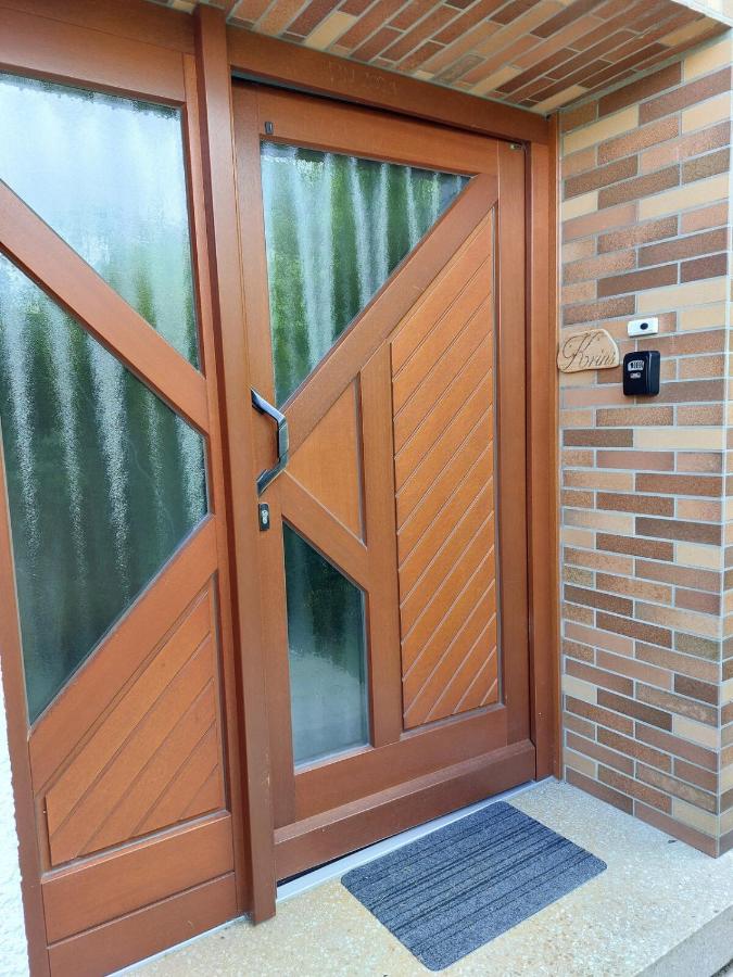 gemütliche Dachgeschoss- Ferienwohnung im Grünen - Chambres d’hôtes Sundern