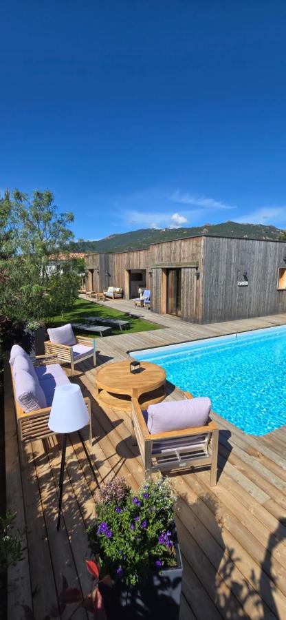 Casa di Leccia, Superbe Villa à proximité immédiate des plages, piscine privée - B&B