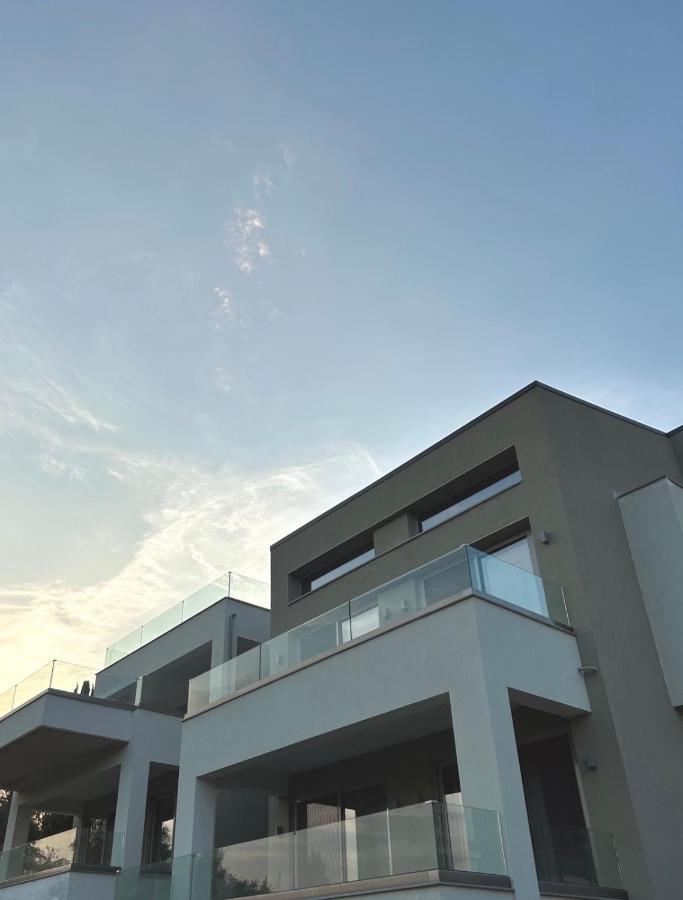 ALTHEA luxury suites and apartments - Chambres d’hôtes Platariá