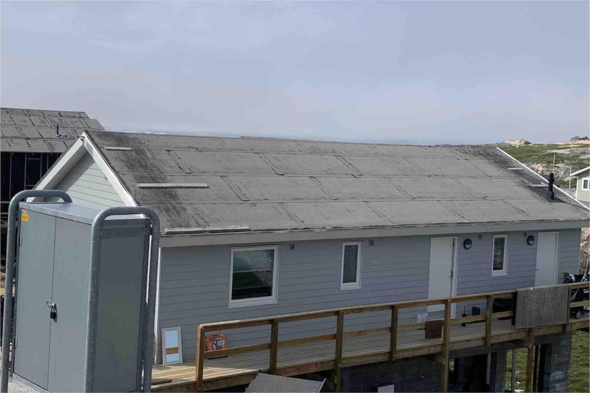 Private home with sea view - B&B Ilulissat