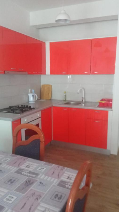 Apartmani Valentina Drvenik - Bed and Breakfast