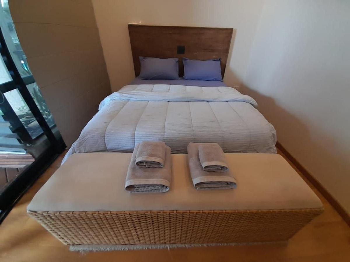 Apartment mit Poolblick