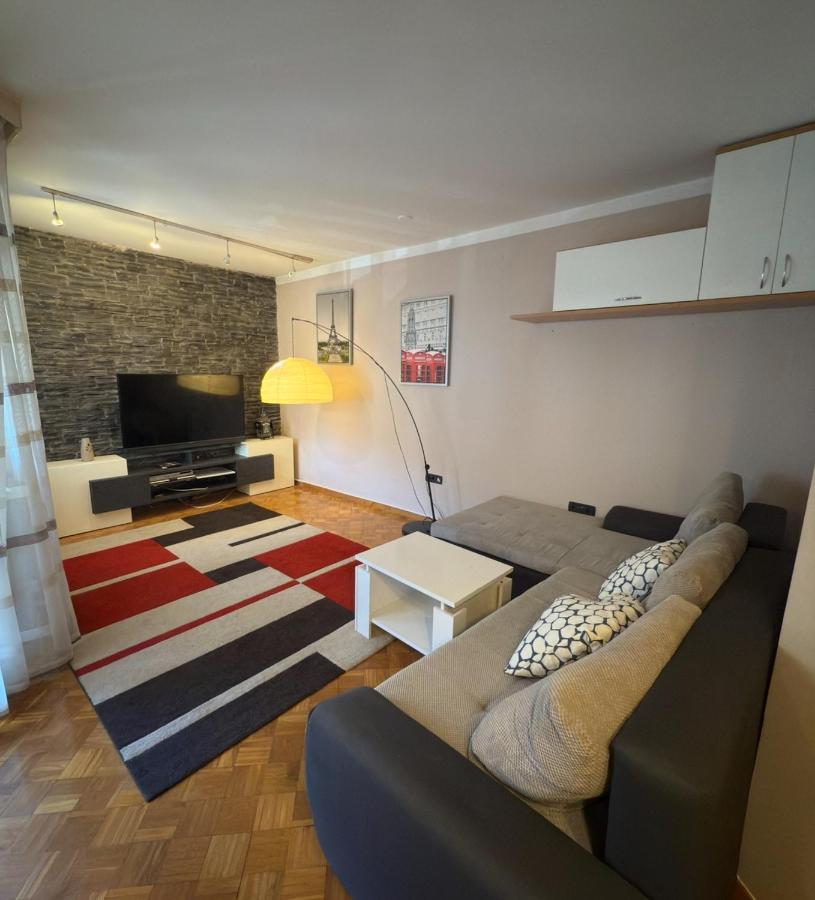 Center Apartment 1 Sisak - B&B Sisak