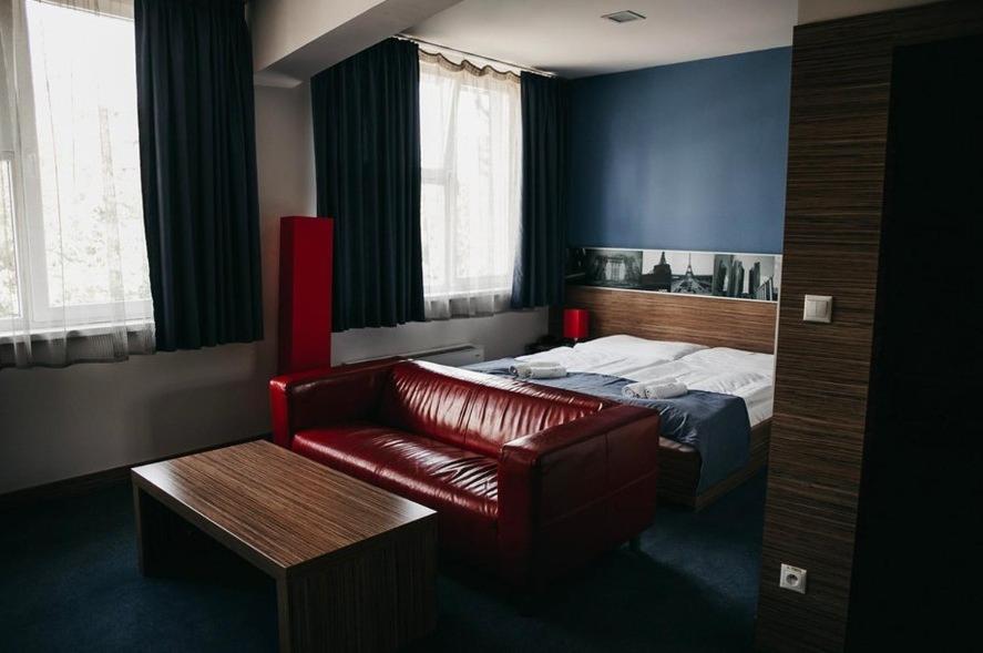 Deluxe King Suite