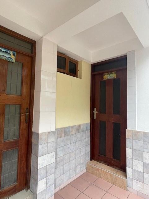 Mikocheni Comfort Home Stay Dar es Salaam at Holiday Apartments at Madeleka - Bed and Breakfast Dar es Salaam