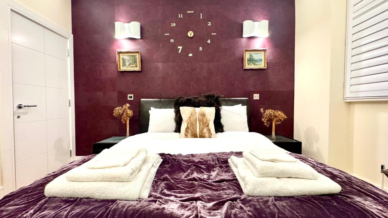 2 Bedroom Apartment in Central London South Kensington by Wild London - Ferienwohnung London