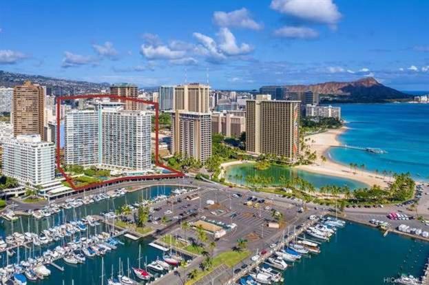 City and Palm View Oceanfront Bliss with Free Parking - B&B Honolulu