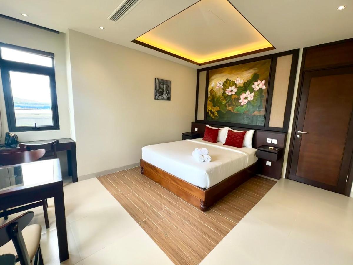 Royle Apartment - Căn hộ sang trọng gần sông - B&B
