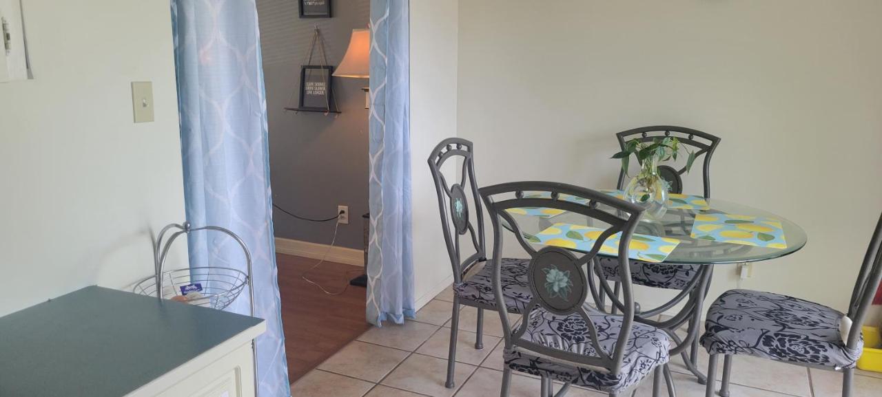 Farhaad's B&B - B&B Abbotsford