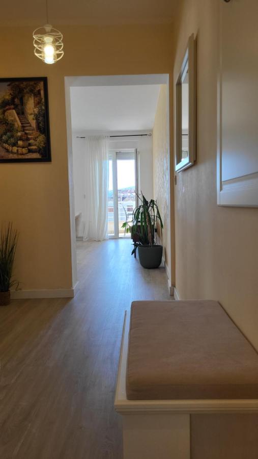 One-Bedroom Apartment with Balcony
