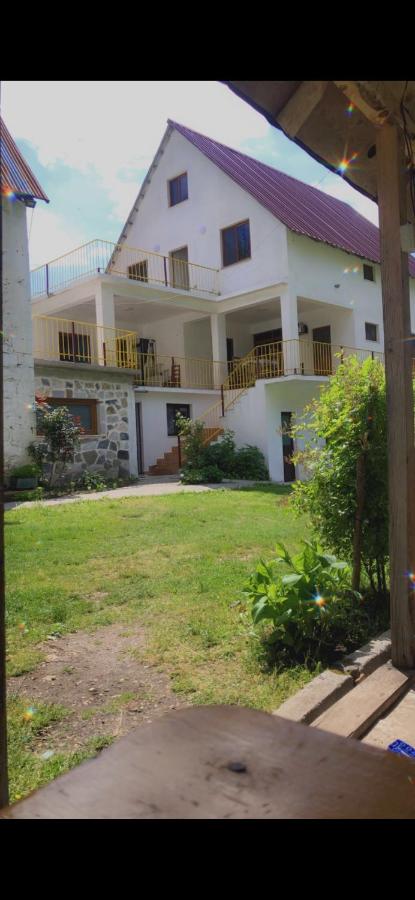 Bujtina Kometa - Bed and Breakfast