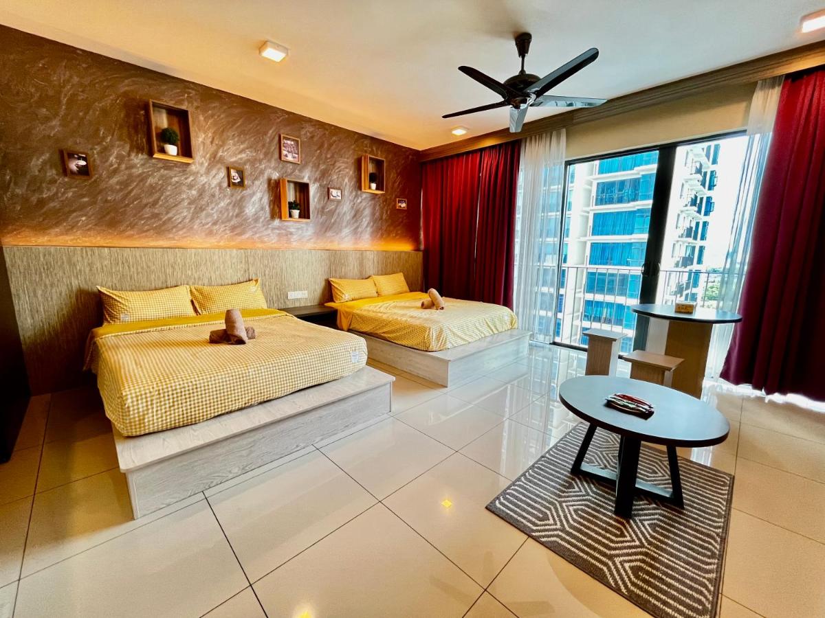 Apartment with City View