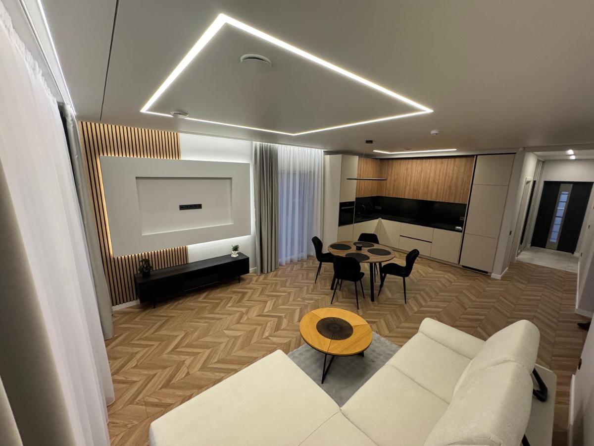 8 miegamų vietų SOLUNA vila šalia Klaipėdos - B&B