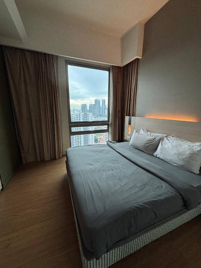 One-Bedroom Deluxe Apartment