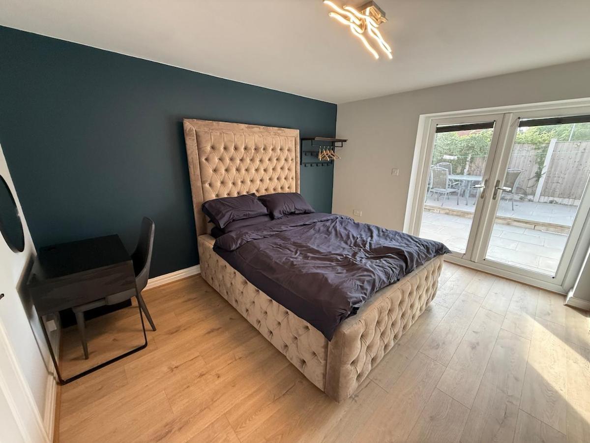 Modern Studio - Bed and Breakfast