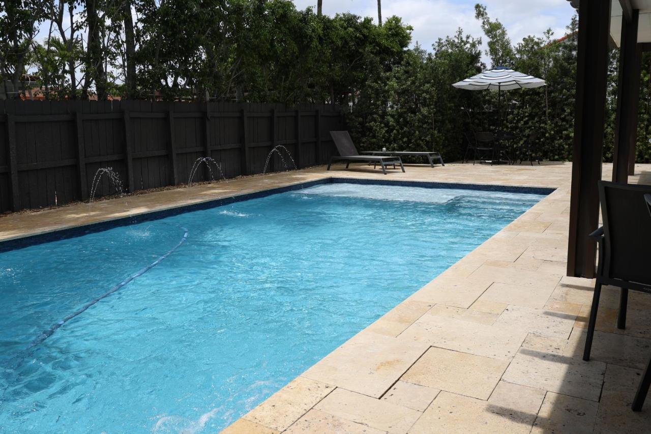 Villa Miami Lakes - B&B Hialeah