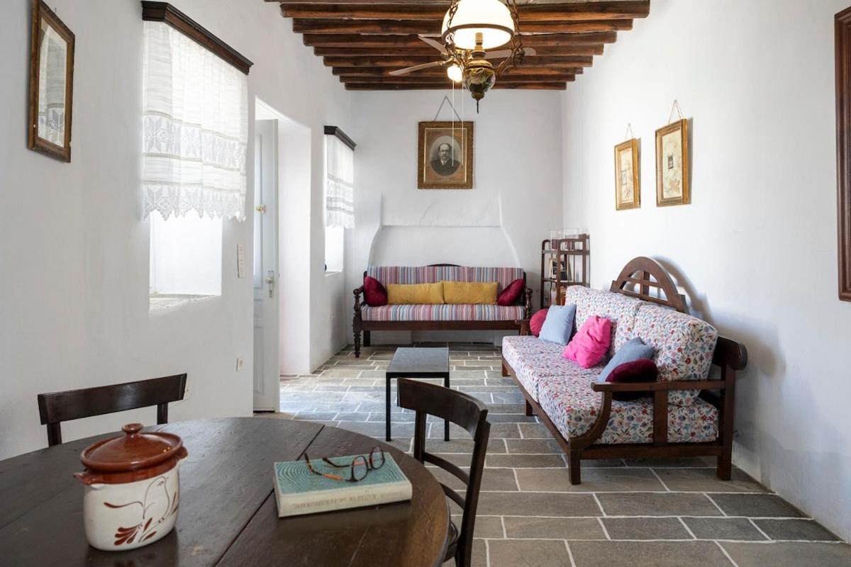 Traditional house in Sifnos - B&B Apollonía