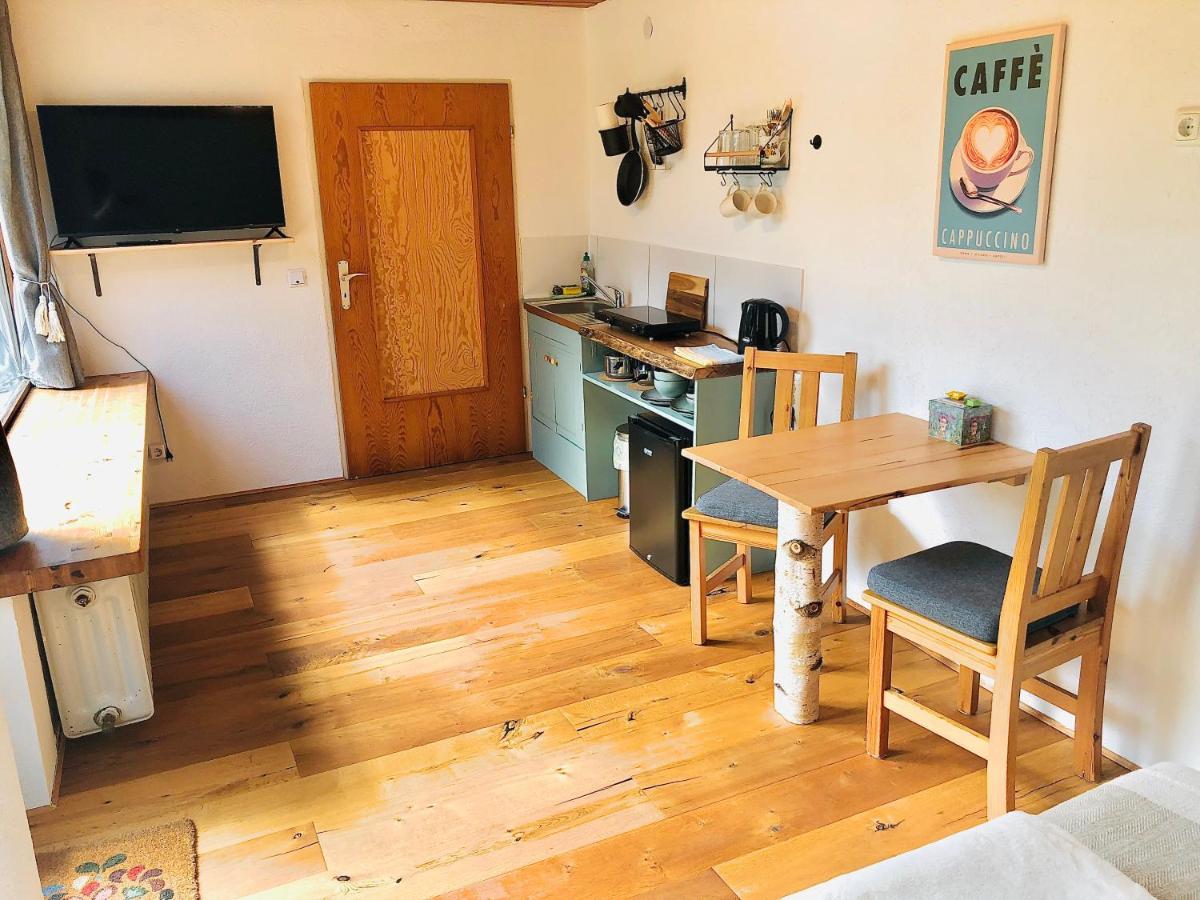 Mini Ferienwohnung am Rebberg - B&B Sexau