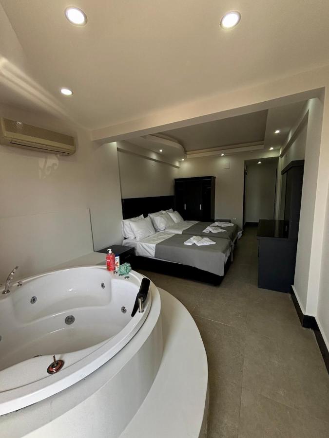 Apartment wıth jacuzzı and pool 10 mınutes from the DeadSea - B&B Fethiye