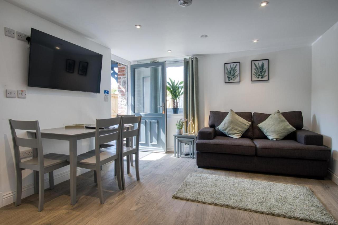 Welcome Lodge - 1 Bedroom Cottage - Llanrhidian - B&B