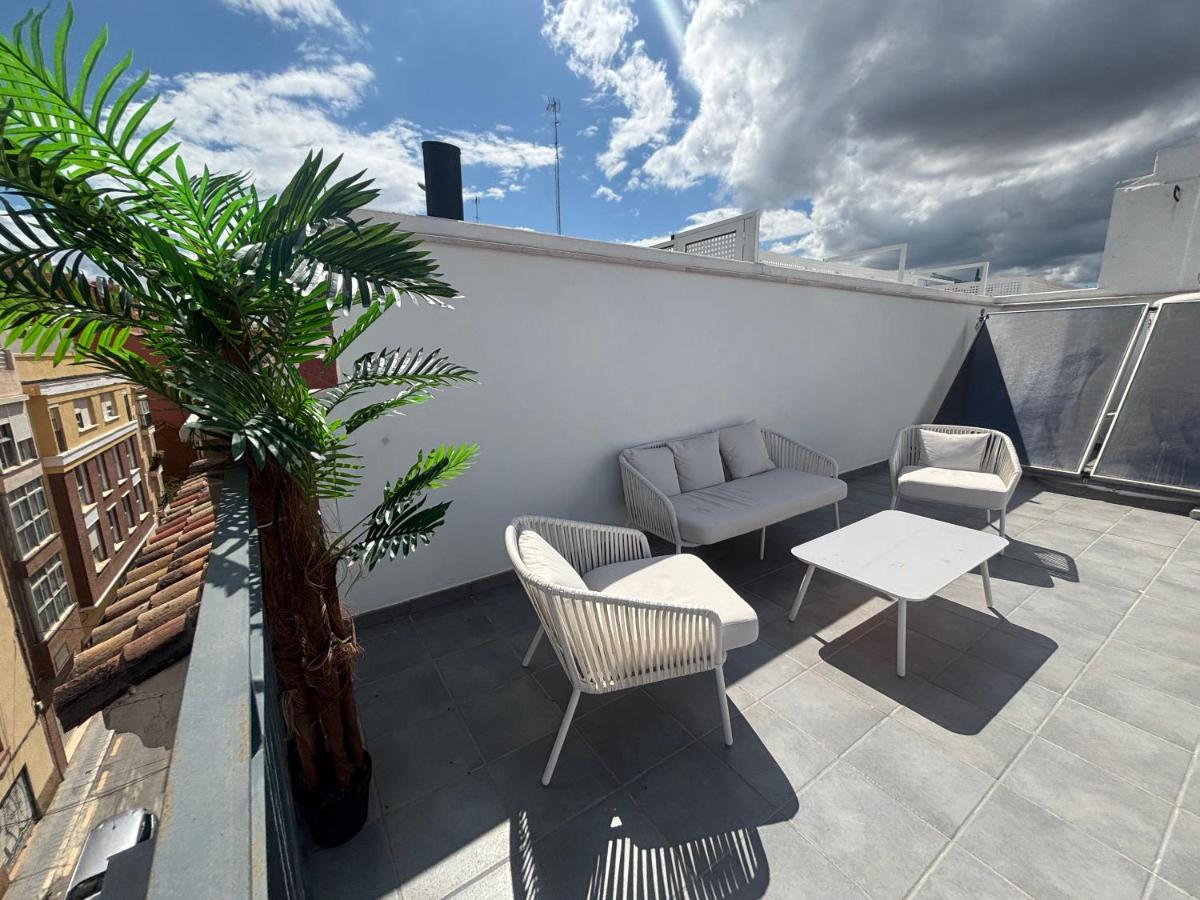 Nuevo! En el Centro con Azotea Solarium, Parking, Metro y AVE - B&B Málaga