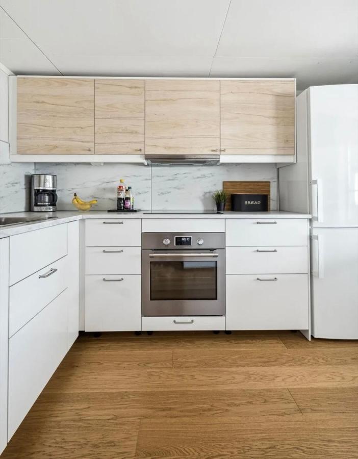 Apartment near city centre, free parking - B&B