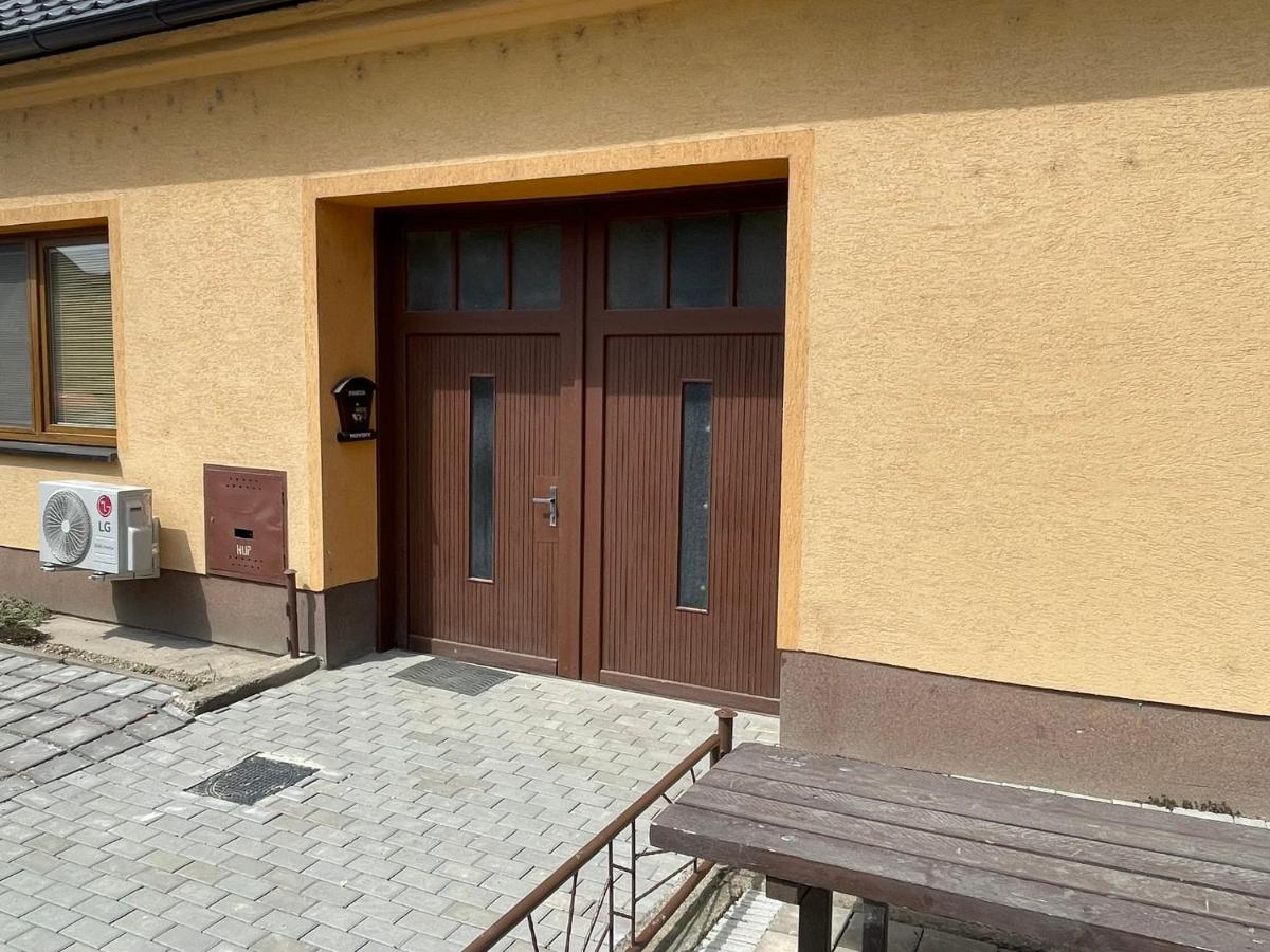 Apartmán u Dejva Zaječí - B&B Zaječí