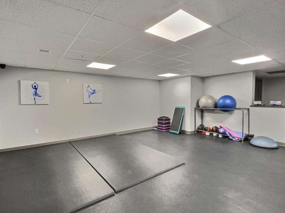 LilBear- AC, Pool, Sauna, Hot Tub, Near Resort - B&B Killington