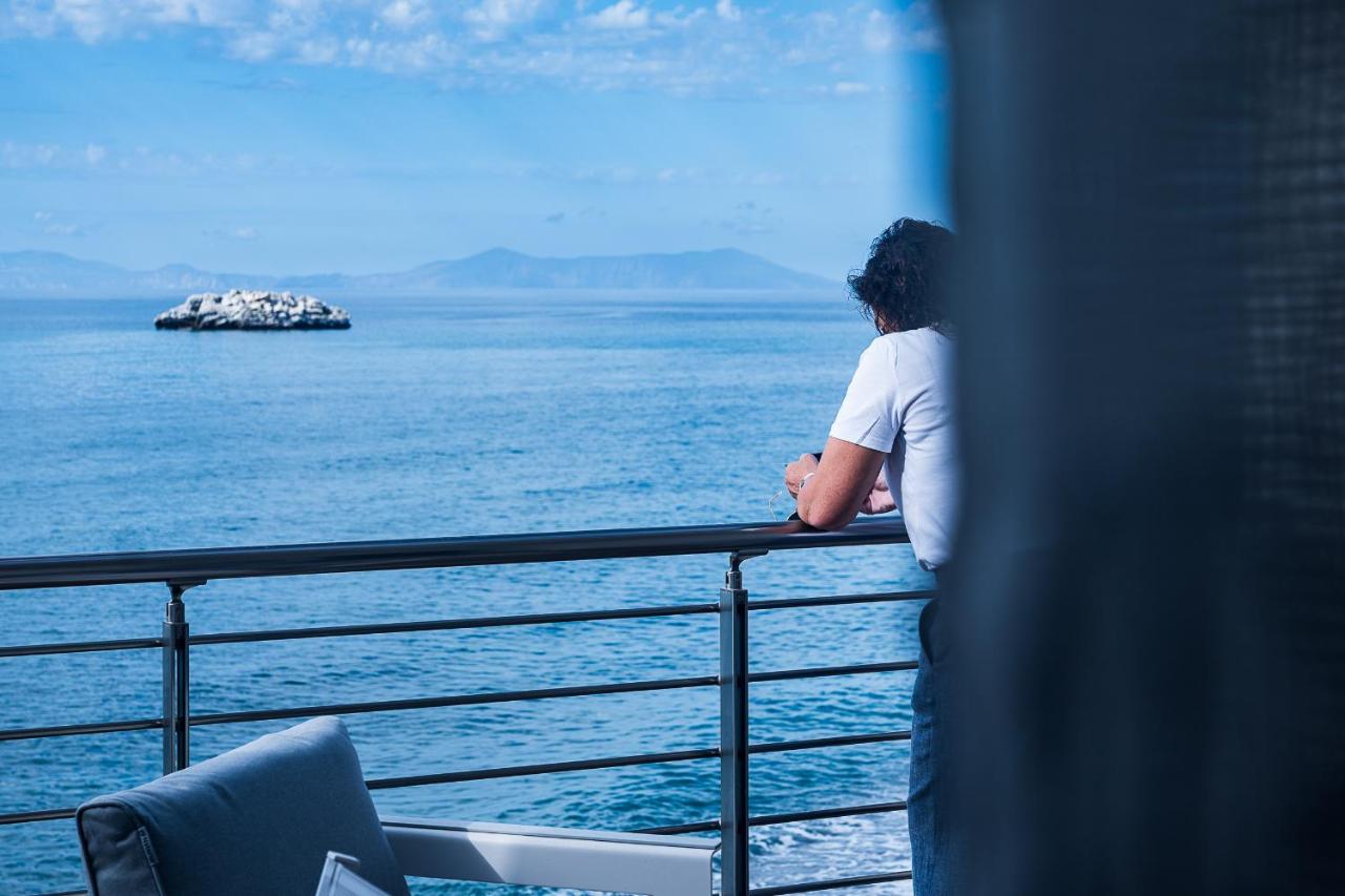 Casa vacanza Paradiso sul mare a Brolo - B&B