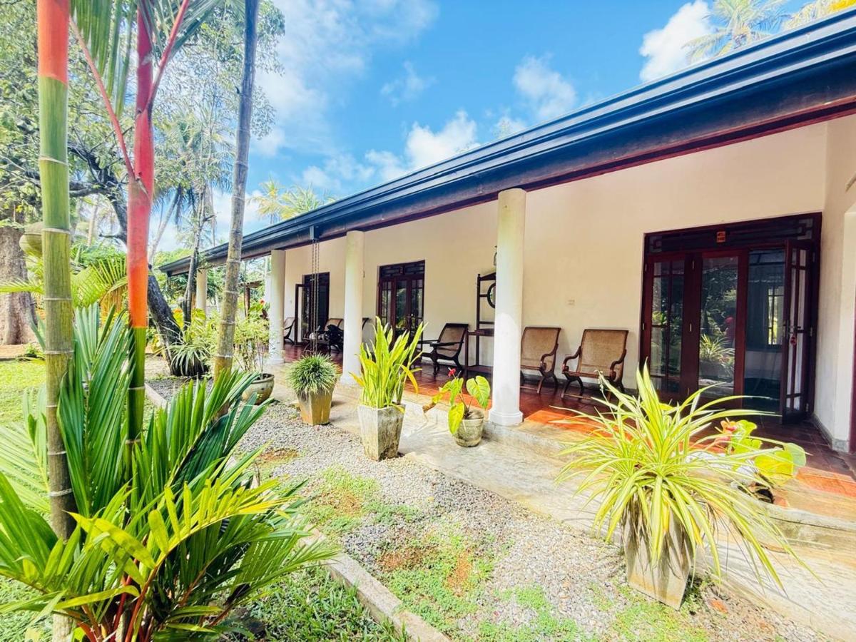 Kosgoda Boutique Villa - B&B
