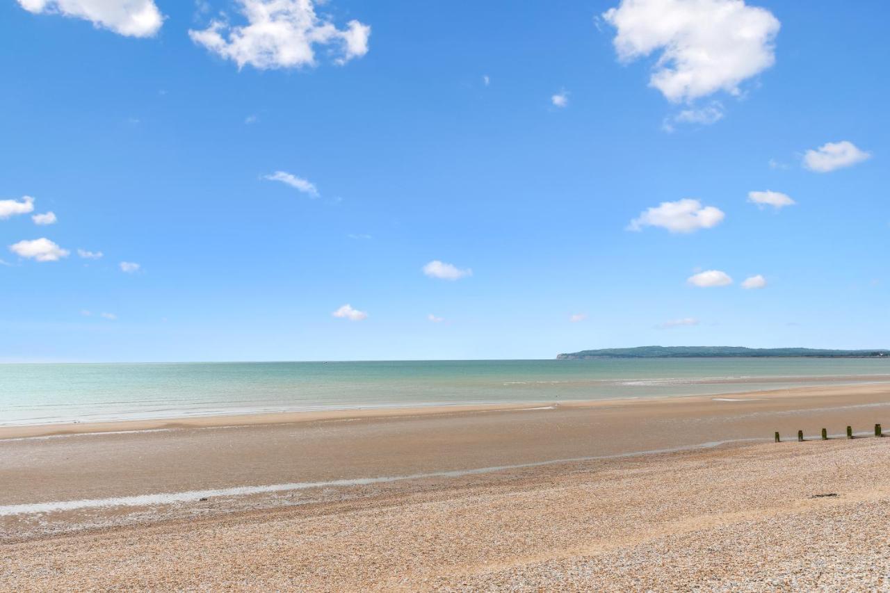 Beachside Bliss Family Retreat - Camber Sands Holiday Park - B&B Camber
