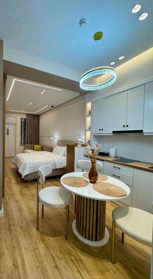 One-Bedroom Standard Apartment