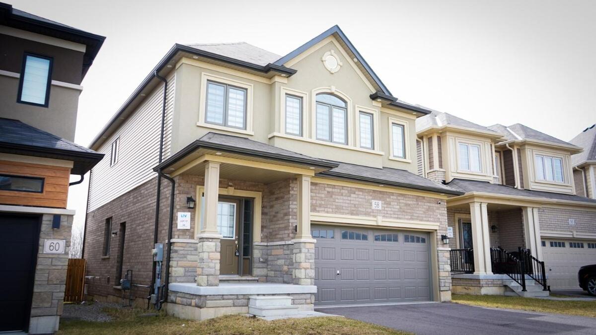 Stunning fully furnished detached house 4 Bed Retreat, with complete privacy and comfort, WiFi & Full Kitchen - B&B Paris