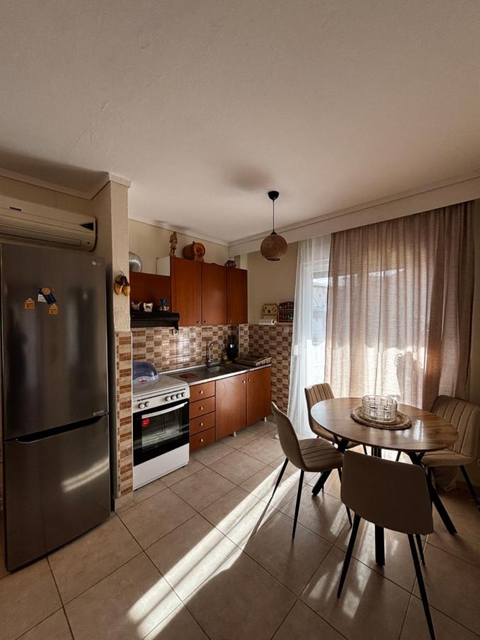 Anna sea view apartment - Chambres d'hôtes Néa Kallikráteia