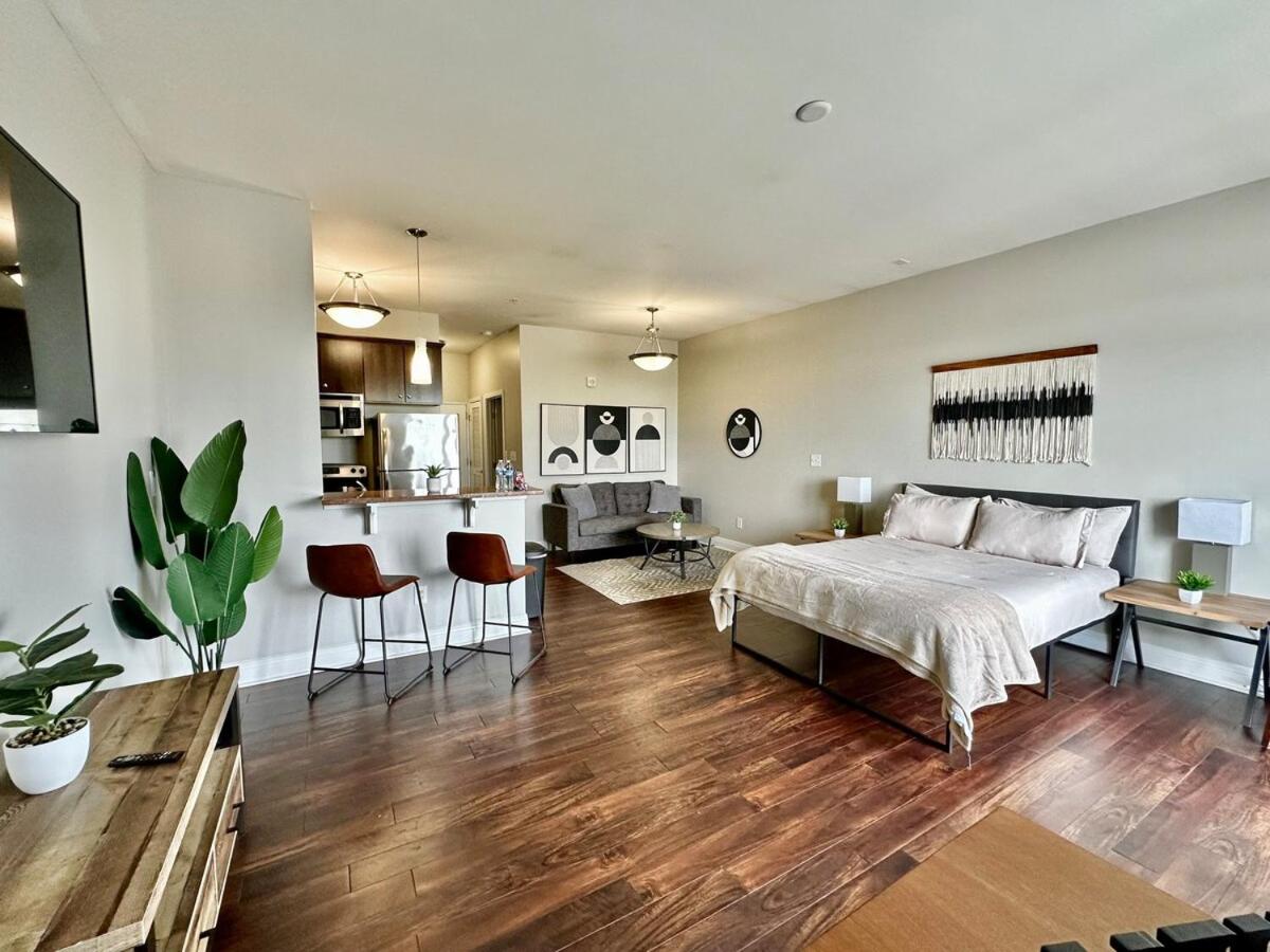 Downtown Penthouse Loft with View - Ferienwohnung Indianapolis