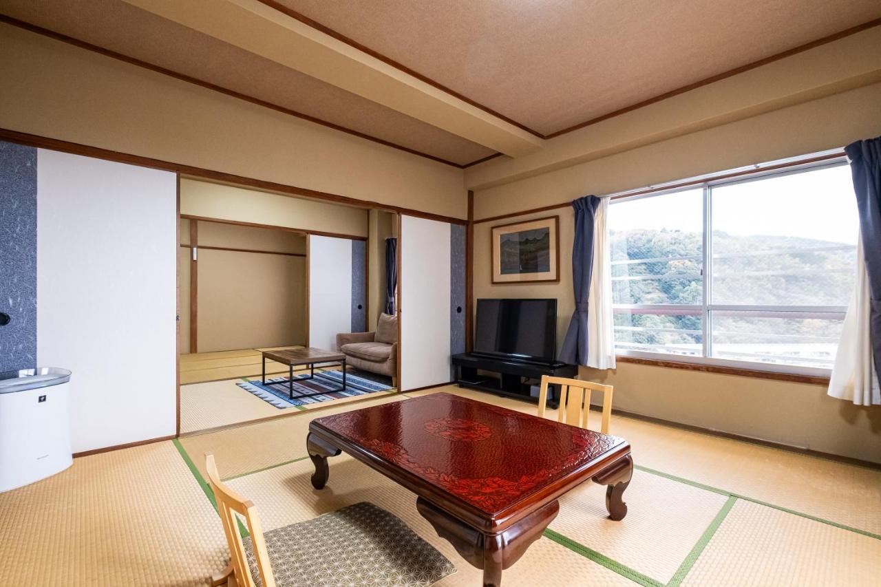 Family Room with Sea View