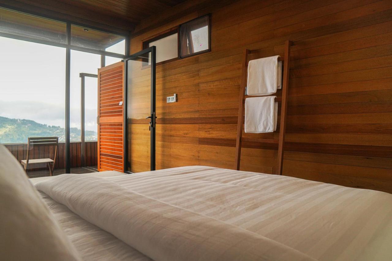 Habitación con cama grande 