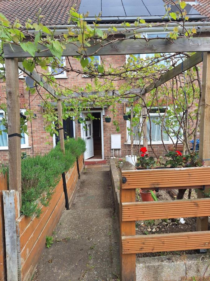 Grapevine - Ferienwohnung Earlham