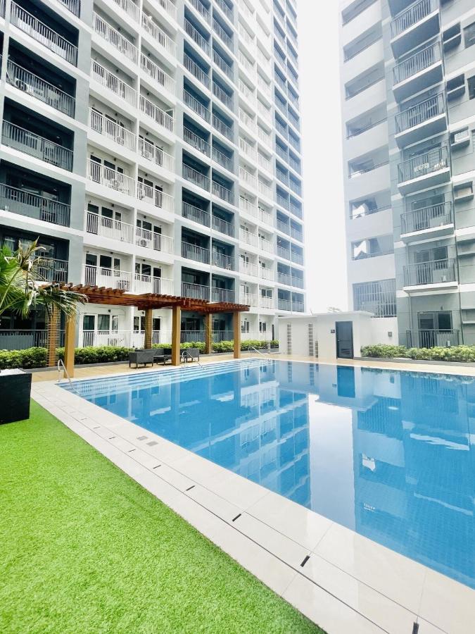SM 12 Deluxe for Groups - Bed and Breakfast Iloilo