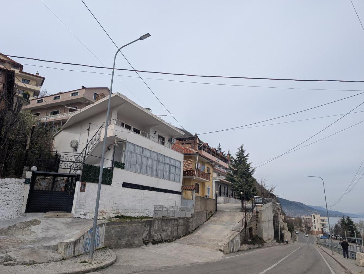 Ani Home Pogradec - B&B