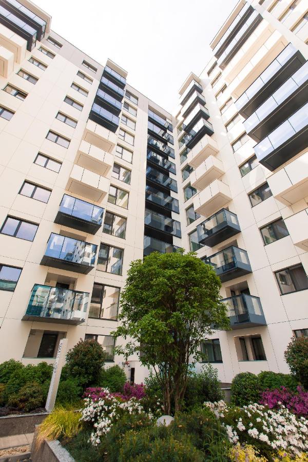 Elegant High-Rise Studio - Cortina North - B&B