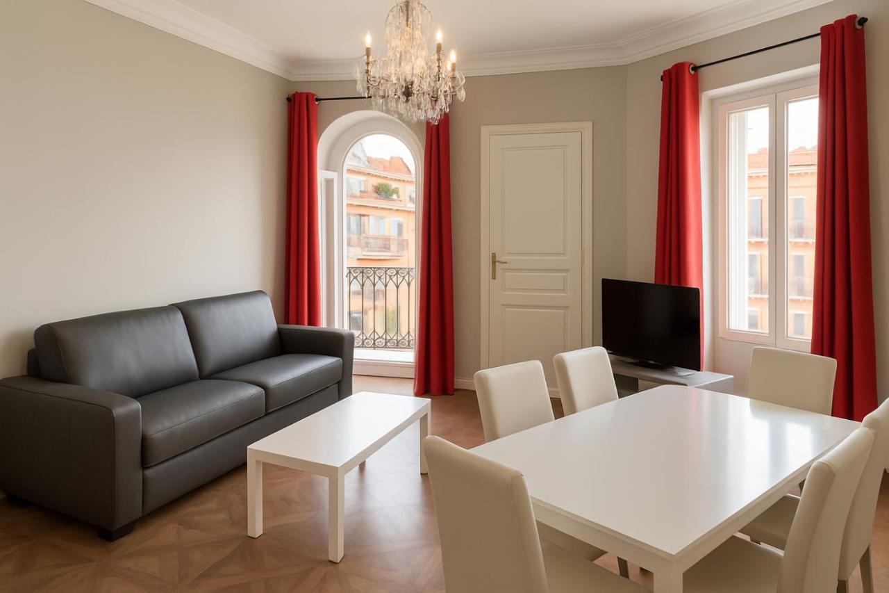 Splendide appartement design plein centre nice climatisé - 3 chambres - B&B Niza